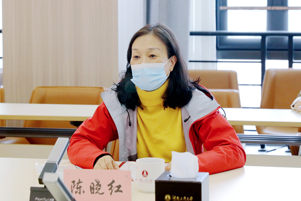 五矿二十三冶建设集团有限公司党委书记、董事长宁和球一行来我校交流座谈
