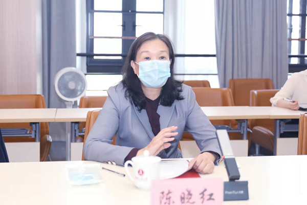 中国建筑第五工程局有限公司党委书记、董事长田卫国一行来我校交流座谈