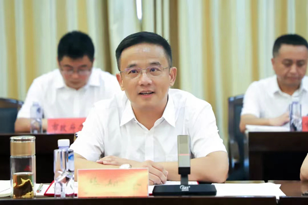 我校与津市市人民政府签订校政合作框架协议